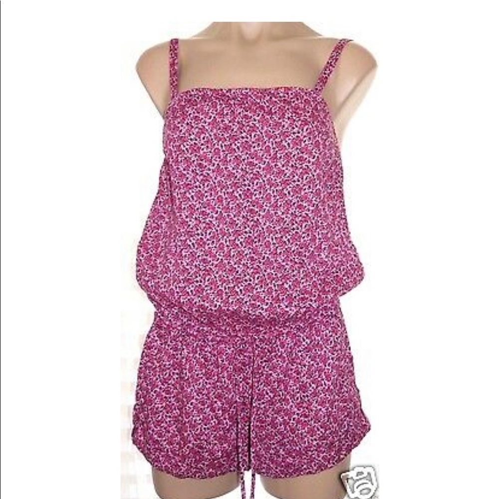 PINK Victoria’s Secret Floral Sleeveless Criss Cross Back Straps Romper Sz Small